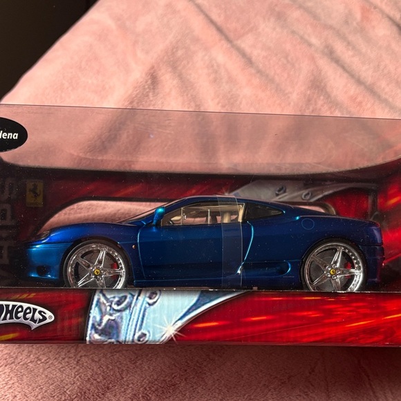 Ferrari Hot Wheels 360 Modena Blue Toy Car - Picture 8 of 9